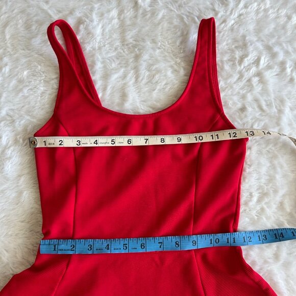 Divided Red Ribbed Sleeveless Skater Dress With Scoop Neckline - Size 4 - Picture 6 of 8